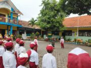 Cegah Radikalisme Sejak Dini, Koramil Wonomerto Tanamkan Nilai Kebangsaan kepada Siswa SD di Probolinggo