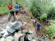 TMMD ke-128 Kodim Probolinggo Bangun TPT di Akses Dusun Klagin, Tangani 12 Titik Longsor