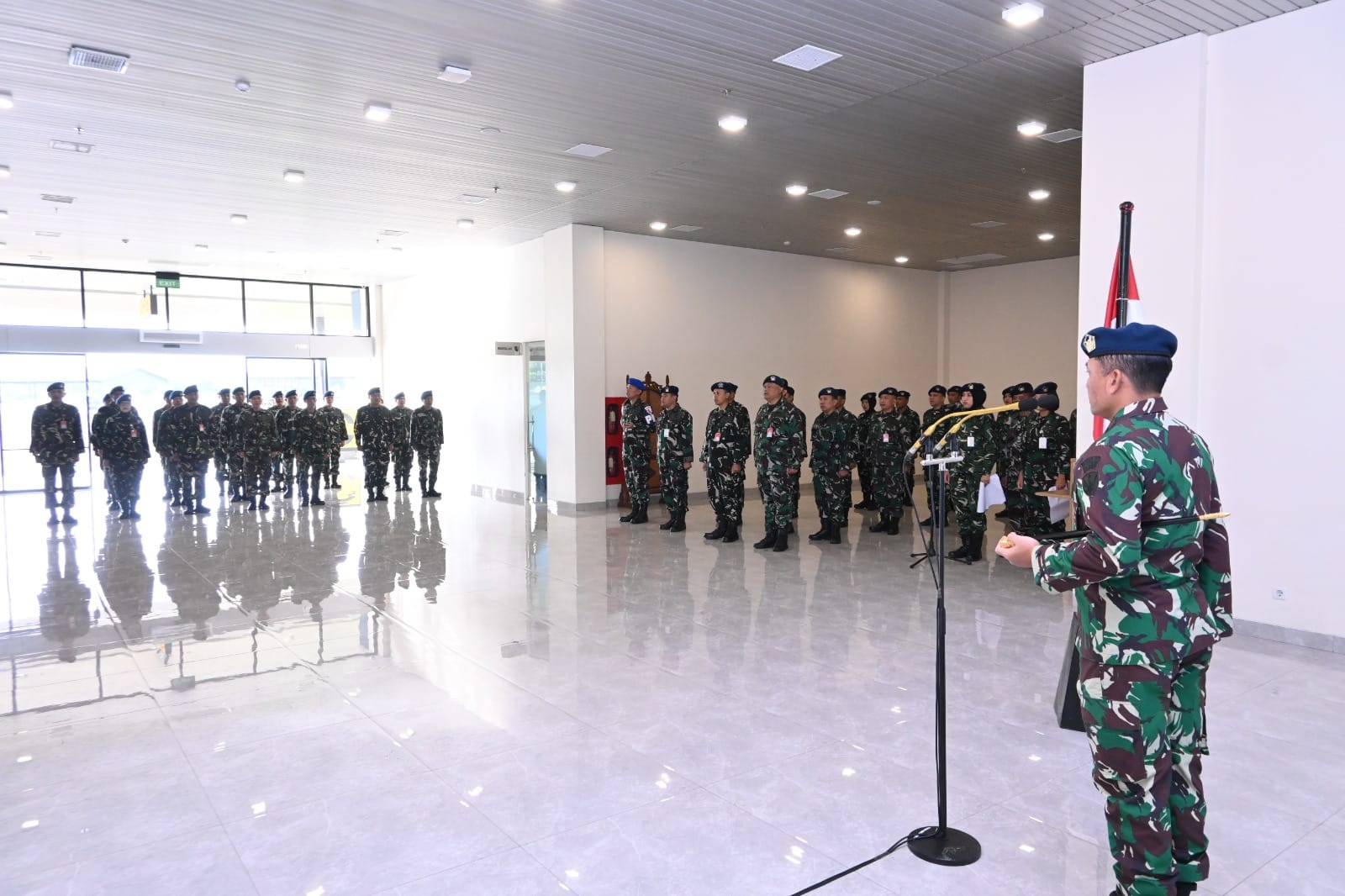Komandan Lanud Sultan Hasanuddin Pimpin Laporan Korps Kenaikan Pangkat 21 Perwira