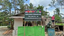 KEBUT REHAB RTLH, SATGAS TMMD KE-128 BAHU MEMBAHU BERSAMA WARGA