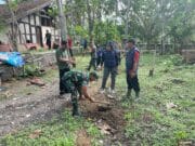 Penghijauan Monumen Trisula, TNI-Polri Bersama SMKN 1 Bakung Wujudkan Kepedulian Lingkungan