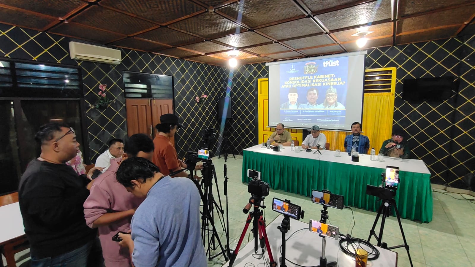 Jumhur Masuk Kabinet, Sinyal Kuat Konsolidasi Kekuasaan Nasional Prabowo