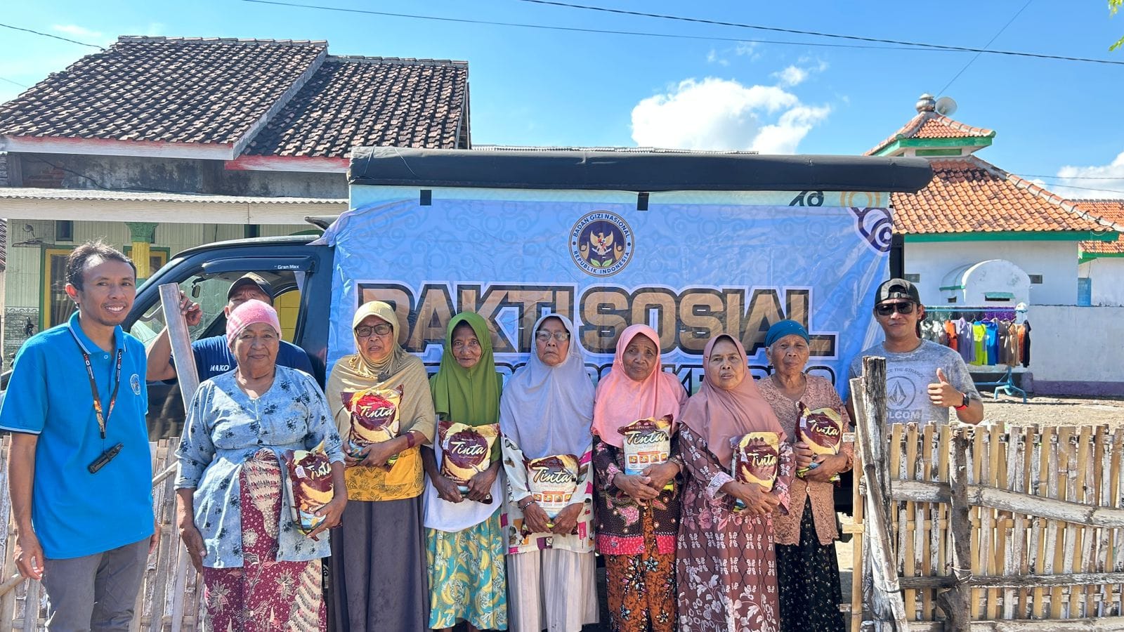 SPPG Pondokkelor 2 Gelar Baksos Door to Door Bagi Warga Kurang Mampu