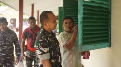 Dansatgas TMMD Ke-128 Kodim 1801/Manokwari Tinjau Langsung Pengecoran Jalan Akses Pantai dan Rehab SD Inpres 62 Asai