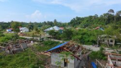 TNI Percepat Pembangunan Rumah Warga melalui Program TMMD ke-128 di Kampung Tanah Rubuh