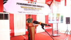 Tim Wasev Sterad TNI Terima Paparan Pelaksanaan TMMD Oleh Dandim 0820/Probolinggo Letkol Inf Ribut Yodo Apriantono