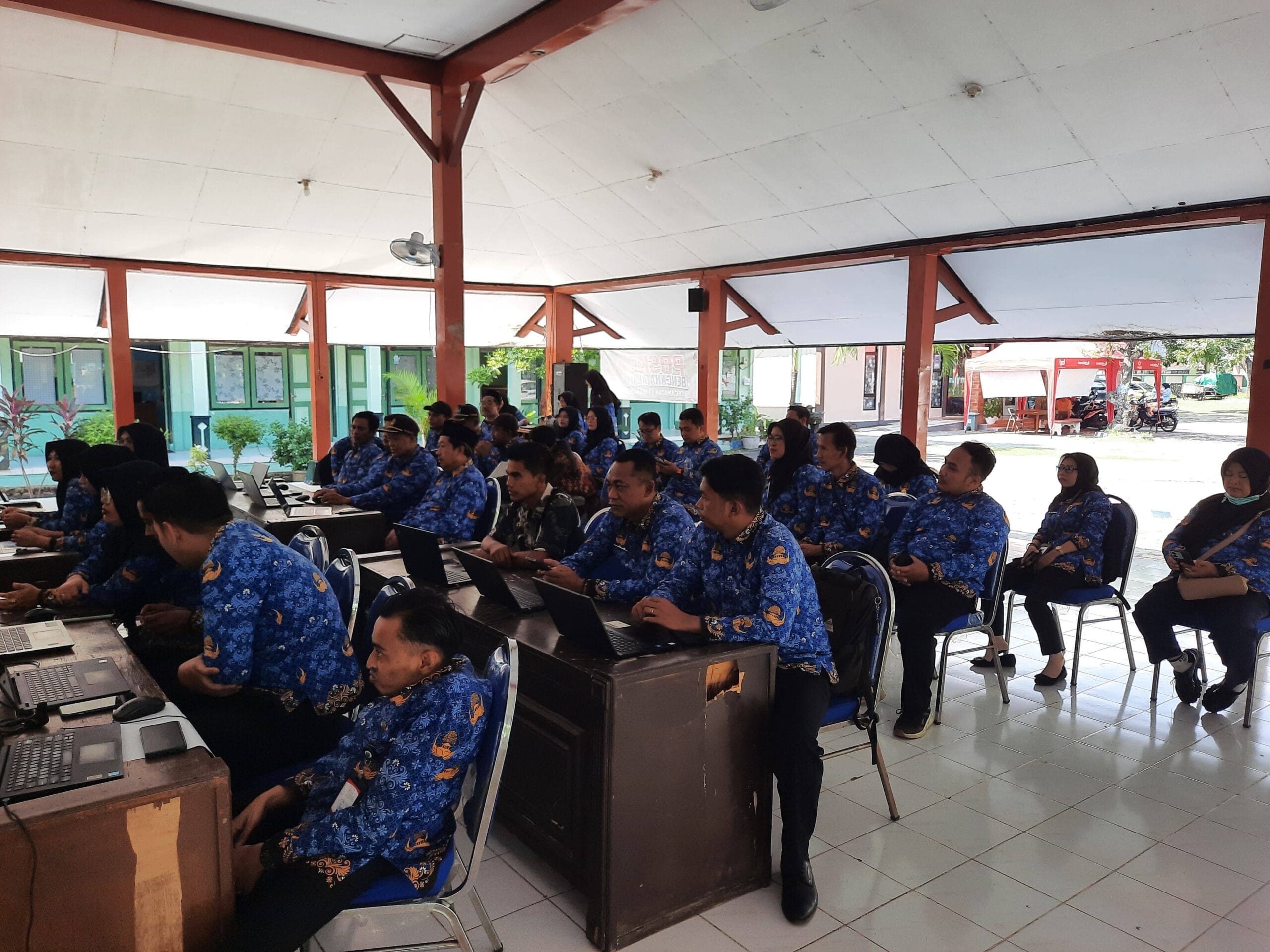 Dinsos Kabupaten Probolinggo Sinkronisasikan Data DTSEN Guna Optimalkan Penyaluran Bantuan Sosial Dinsos Kabupaten Probolinggo Sinkronisasikan Data DTSEN Guna Optimalkan Penyaluran Bantuan Sosial