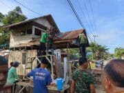 Babinsa Koramil 1002-06/Barabai Jadi Penggerak Rehab Pos Kamling Warga