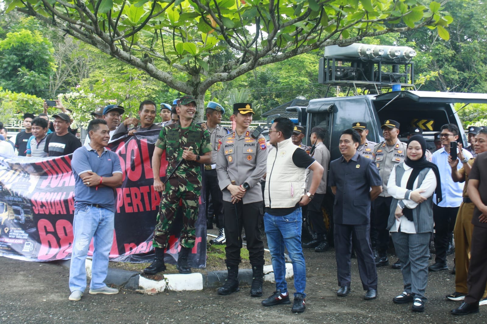 Forkopimda Tabalong Terima Aspirasi Sopir Truk, Dandim Tekankan Aksi Damai dan Tertib