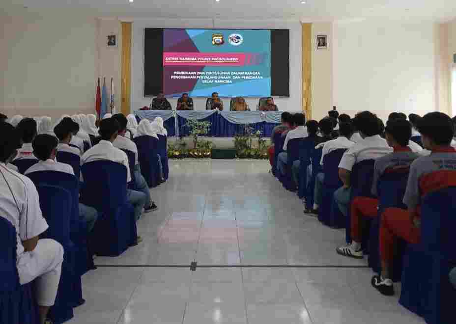 Koramil Kraksaan Hadiri Kegiatan Sosialisasi Kedisiplinan, Ketertiban Dan Bahaya Narkoba Di lingkungan Pendidikan