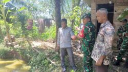 Babinsa Koramil 1008-05/Kelua–Muara Harus Dampingi Pembudidaya Ikan Patin di Desa Sei Buluh