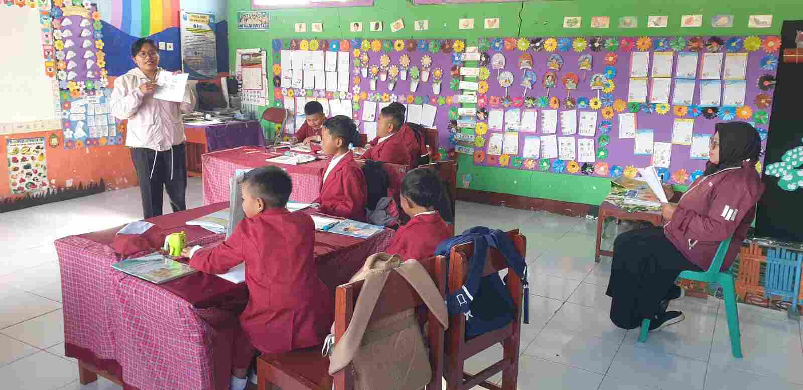 Pembelajaran Kelas Rangkap Tingkatkan Prestasi dan Karakter Siswa SDN Ngadisari 2 Pembelajaran Kelas Rangkap Tingkatkan Prestasi dan Karakter Siswa SDN Ngadisari 2