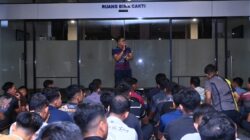 Cegah Penyalahgunaan Narkoba dan LGBT, Lanud Sultan Hasanuddin Gelar Apel Malam dan Tes Urine Prajurit Bujangan
