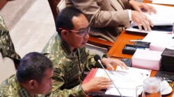 Panglima TNI Hadiri Raker Bersama Komisi I DPR RI Bahas Dinamika Geopolitik dan Misi Perdamaian Dunia Panglima TNI Hadiri Raker Bersama Komisi I DPR RI Bahas Dinamika Geopolitik dan Misi Perdamaian Dunia