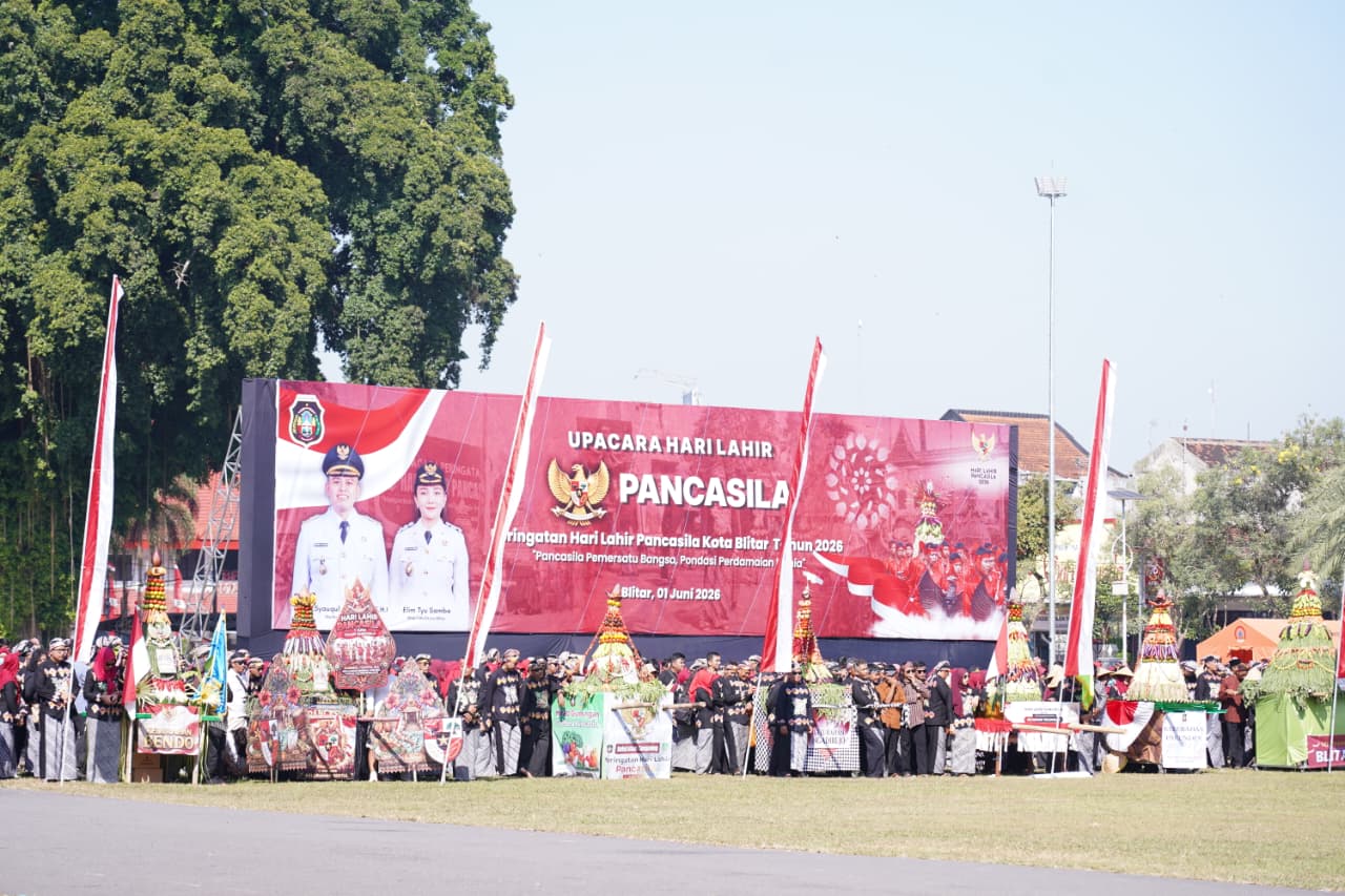 Dandim 0808/Blitar Hadiri Peringatan Hari Lahir Pancasila 2026, Kirab Gunungan Lima Dan Genduri Pancasila Perkuat Semangat Persatuan