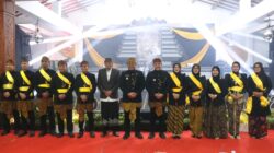 Dandim Probolinggo Dikukuhkan Sebagai Warga Kehormatan Suku Tengger Dandim Probolinggo Dikukuhkan Sebagai Warga Kehormatan Suku Tengger