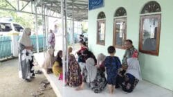 Tingkatkan Pelayanan kepada Masyarakat, Babinsa Kawal Kegiatan Kesehatan Keliling Tingkatkan Pelayanan kepada Masyarakat, Babinsa Kawal Kegiatan Kesehatan Keliling