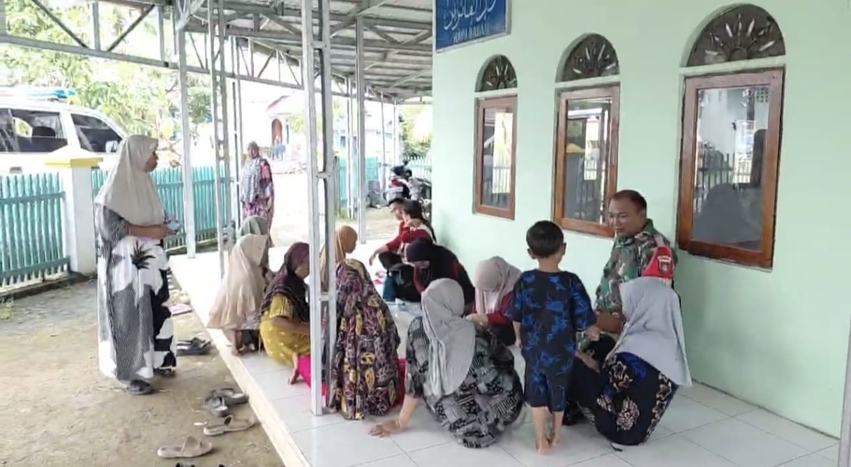 Tingkatkan Pelayanan kepada Masyarakat, Babinsa Kawal Kegiatan Kesehatan Keliling Tingkatkan Pelayanan kepada Masyarakat, Babinsa Kawal Kegiatan Kesehatan Keliling