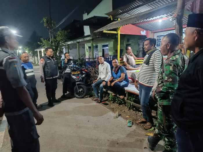 Koramil Kanigaran Gandeng Tiga Pilar Jaga Kondusivitas, Titik Rawan Kejahatan Jadi Fokus Pemantauan Koramil Kanigaran Gandeng Tiga Pilar Jaga Kondusivitas, Titik Rawan Kejahatan Jadi Fokus Pemantauan