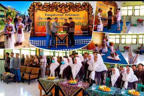 Air Mata dan Senyum Bahagia Warnai Pelepasan Kelas IX SMPN 1 Sumber Tahun 2026 Air Mata dan Senyum Bahagia Warnai Pelepasan Kelas IX SMPN 1 Sumber Tahun 2026