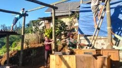 Wujud Nyata Kemanunggalan, Koramil Lumbang Bantu Pembangunan Rumah Warga