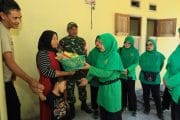 Sentuhan Kasih untuk Generasi Sehat, Persit KCK Ranting 02 Koramil 1505-01/Tidore Peduli Balita Berisiko Stunting
