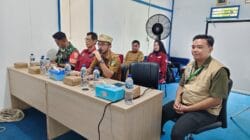 Babinsa Senoni Dampingi Pemdes Dalam Musrendes, Pastikan Aspirasi Warga Tersalurkan