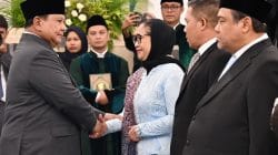 Panglima TNI Hadiri Pelantikan Kepala BGN serta Penasihat Khusus Presiden Panglima TNI Hadiri Pelantikan Kepala BGN serta Penasihat Khusus Presiden