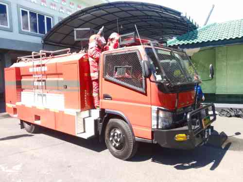 Sinergi Kodim 0808/Blitar Dan Damkar Kota Blitar Gelar Pelatihan Pengoperasian Truk Serta Mitigasi Kebakaran Sinergi Kodim 0808/Blitar Dan Damkar Kota Blitar Gelar Pelatihan Pengoperasian Truk Serta Mitigasi Kebakaran