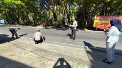 Bocah 7 Tahun Meninggal Dunia dalam Kecelakaan di Luwuk Selatan, Polisi Lakukan Penanganan dan Olah TKP Bocah 7 Tahun Meninggal Dunia dalam Kecelakaan di Luwuk Selatan, Polisi Lakukan Penanganan dan Olah TKP