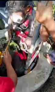 Aliran Air Tersumbat, Pekerja Kebun Temukan Mayat Tertutup Tumpukan Sampah di Sumur