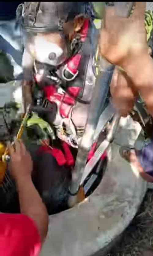 Aliran Air Tersumbat, Pekerja Kebun Temukan Mayat Tertutup Tumpukan Sampah di Sumur