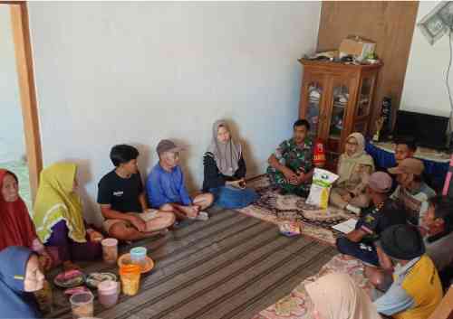 Tingkatkan Ketahanan Pangan Dan Kesejahteraan Petani, Koramil Lumbang Dampingi Penyerahan Bantuan Bibit Jagung