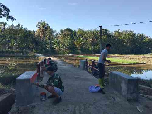 Jembatan Garuda Merah Putih di Tabalong Masuki Tahap Finishing, Hasil Gotong Royong TNI dan Warga Segera Difungsikan