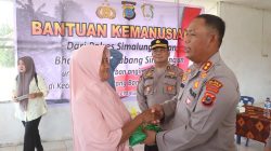 Kapolres Simalungun AKBP Marganda Aritonang Turun Langsung Salurkan Bantuan Kemanusiaan untuk Korban Angin Puting Beliung di Talun Rejo Kapolres Simalungun AKBP Marganda Aritonang Turun Langsung Salurkan Bantuan Kemanusiaan untuk Korban Angin Puting Beliung di Talun Rejo