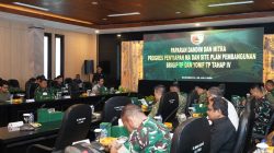 Paparan Progres Penyiapan MA dan Site Plan Pembangunan Brigif TP dan Yonif TP Tahap IV Dipimpin Pangdam V/Brawijaya Paparan Progres Penyiapan MA dan Site Plan Pembangunan Brigif TP dan Yonif TP Tahap IV Dipimpin Pangdam V/Brawijaya