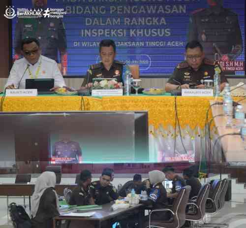 Kejati Aceh Dukung Inspeksi Khusus Keuangan, Tegaskan Komitmen Transparansi Anggaran Kejati Aceh Dukung Inspeksi Khusus Keuangan, Tegaskan Komitmen Transparansi Anggaran