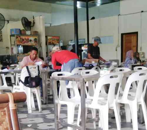 Sorotan Tajam! Mengapa Pendataan Bantuan Pascabanjir Langsa Berlangsung di Warung Kafe?