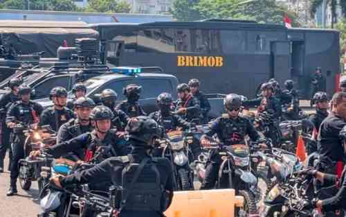Pengamanan Berlapis di Polda Metro Jaya Picu Sorotan, TNI Tegaskan Tak Ada Penjemputan Saksi Pengamanan Berlapis di Polda Metro Jaya Picu Sorotan, TNI Tegaskan Tak Ada Penjemputan Saksi