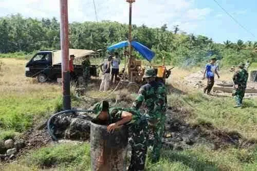 Jawab Krisis Air Bersih, TMMD Ke-129 Kodim 1505/Tidore Bangun Sumur Bor