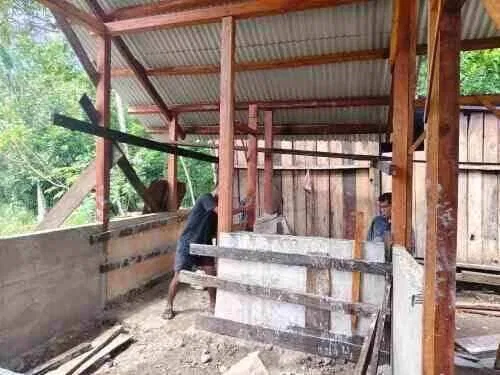 Tak Kenal Lelah! Prajurit TMMD Ke-129 Kodim 1807/Sorong Selatan Kebut Pembangunan Rumah Warga Demi Wujudkan Hunian Layak