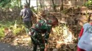 Koramil Wonomerto dan Warga Bersatu Bersihkan Jalan Desa, Mobilitas Masyarakat Kian Lancar