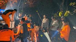 Kolaborasi Polisi-BPBD 12 Jam Melawan Api Karhutla di Bualemo, Banggai
