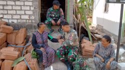 Sentuhan Hangat di Kedungpandan: Tim Kesehatan Satgas TMMD 129 Bojonegoro Mengabdi Tanpa Batas, Menjaga Kesehatan Warga