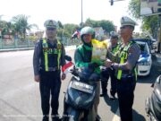 Cara Humanis Satlantas Probolinggo Kota, Pengemudi Tertib Dapat Apresiasi Berupa Beras