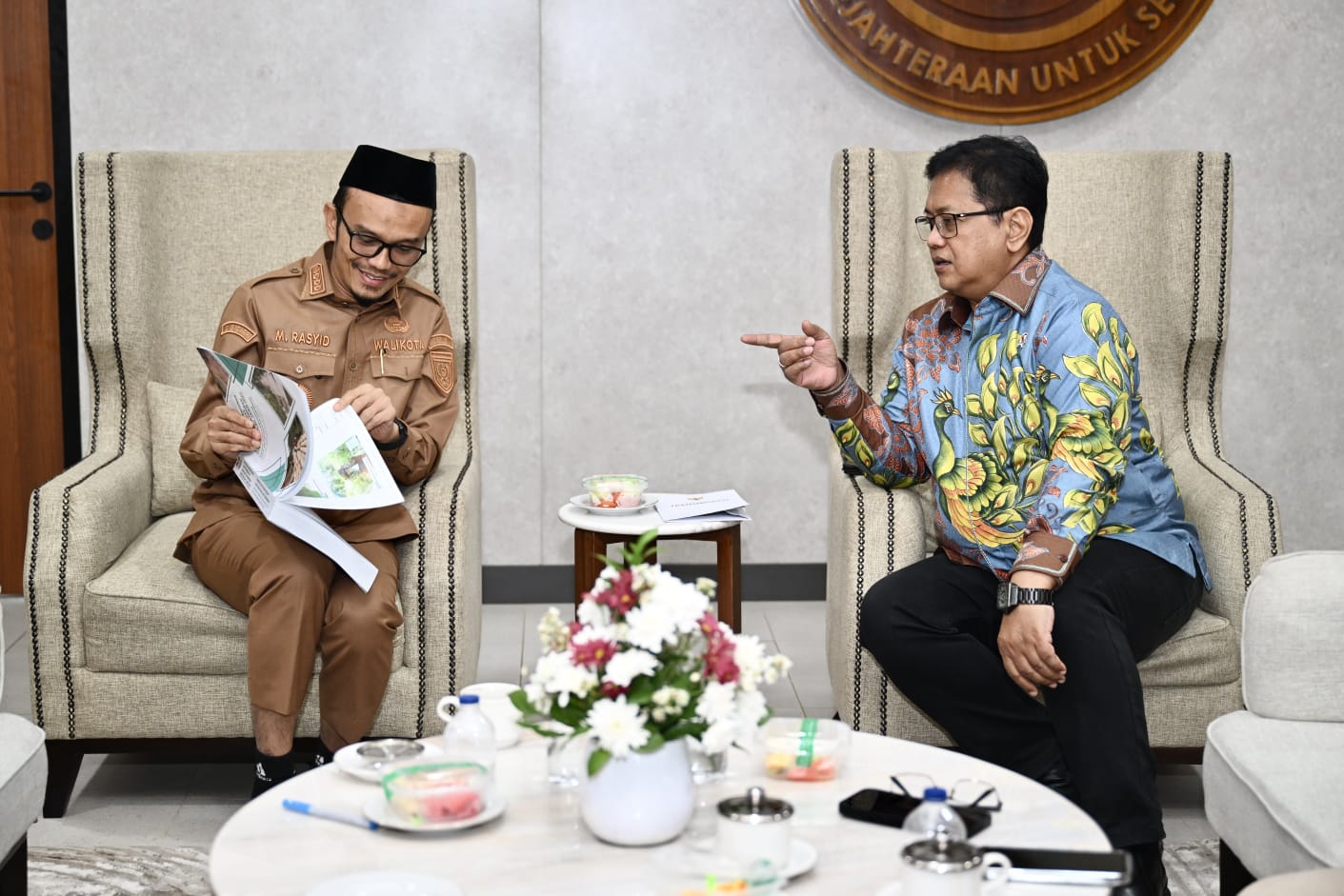 Bertemu Walikota Subulussalam, Wamen Viva Yoga: Perlu Sinergi Dengan Banyak Pihak Untuk Membangun Subulussalam Bertemu Walikota Subulussalam, Wamen Viva Yoga: Perlu Sinergi Dengan Banyak Pihak Untuk Membangun Subulussalam