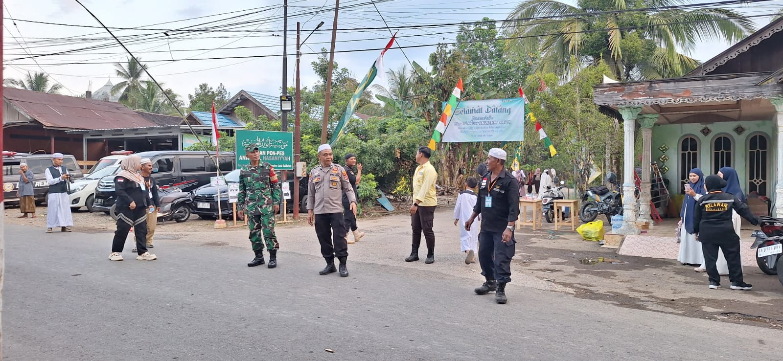 Babinsa Koramil Haruai Dukung Kelancaran Maulid Akbar Tahunan Ponpes Anwaha Babinsa Koramil Haruai Dukung Kelancaran Maulid Akbar Tahunan Ponpes Anwaha