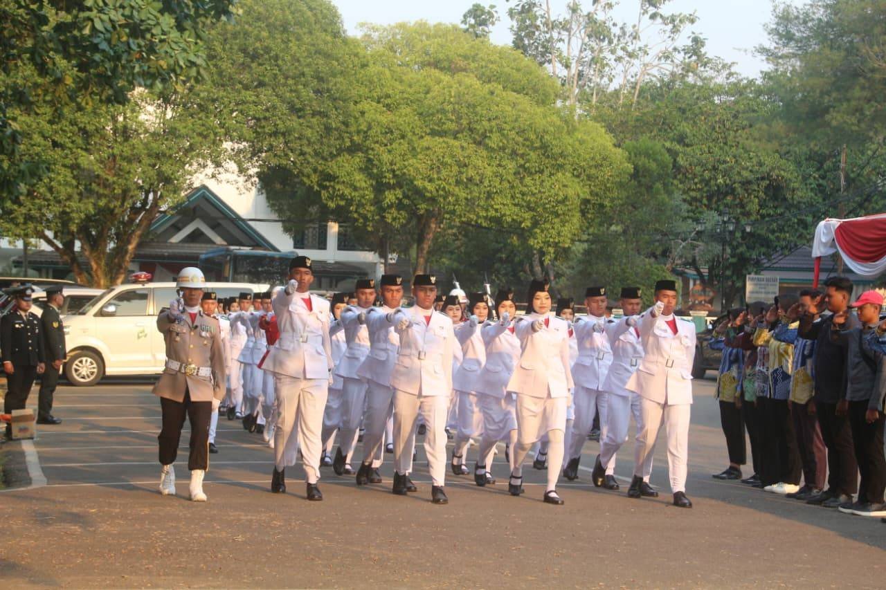 Dandim 1008/Tabalong Jadi Irup Upacara Penurunan Bendera HUT RI ke-81 Dandim 1008/Tabalong Jadi Irup Upacara Penurunan Bendera HUT RI ke-81