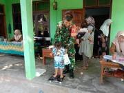 Tingkatkan Kesehatan Anak Dan Cegah Stunting, Serda Fiyan Setyadi Dampingi Posyandu ILP Di Desa Kebon Agung