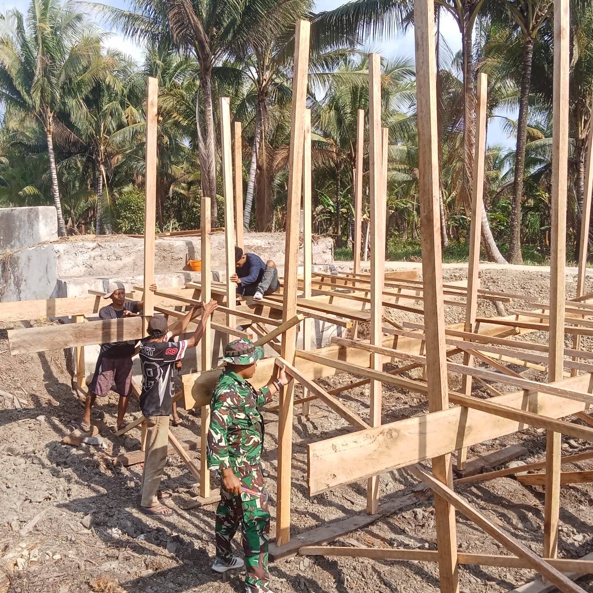 Demi Akses Warga, Babinsa dan Masyarakat Kebut Persiapan Pengecoran Jembatan Kilo 22 Demi Akses Warga, Babinsa dan Masyarakat Kebut Persiapan Pengecoran Jembatan Kilo 22